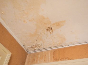 shutterstock_250399534 ceiling water damage